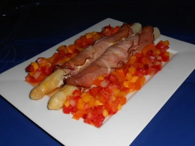 Ofenspargel mit Schinken und fruchtigem Salat - Rezept - Bild Nr. 17