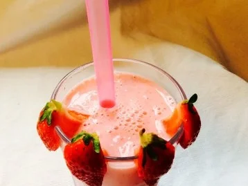 Erdbeerlassi - Rezept