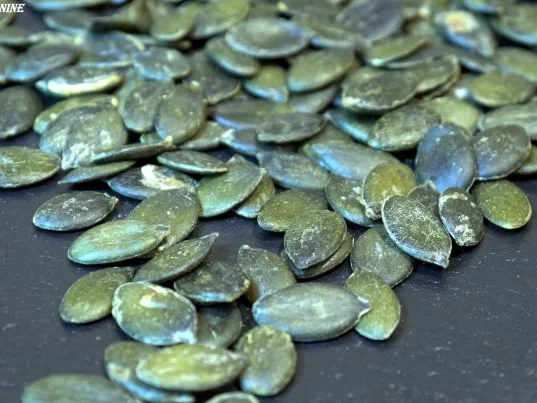 Kartoffel-Spargel-Pfanne mit Kürbiskern-Bouletten - Rezept - Bild Nr. 5