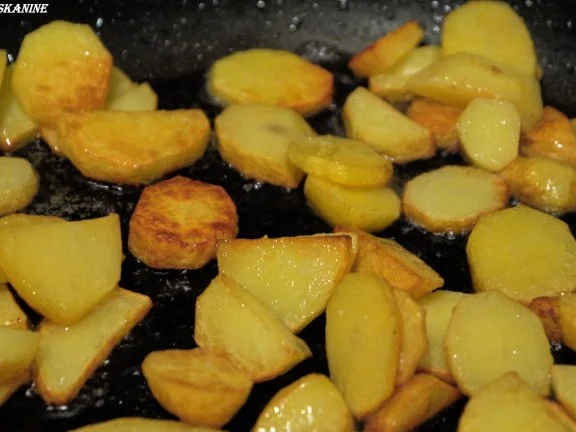 Kartoffel-Spargel-Pfanne mit Kürbiskern-Bouletten - Rezept - Bild Nr. 11