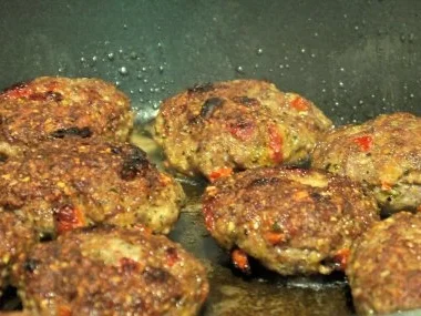 Kartoffel-Spargel-Pfanne mit Kürbiskern-Bouletten - Rezept - Bild Nr. 14