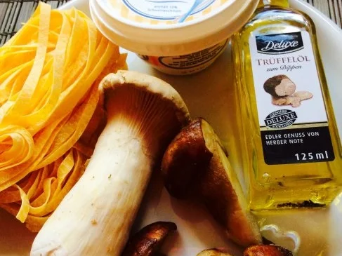 Tagliatelle con tres funghi - Rezept - Bild Nr. 3