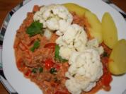 Blumenkohl mit Hackfleisch-Tomaten-Soße - Rezept