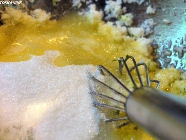 Quindim - Limetten-Kokos-Flan mit Rum-Karamell-Sauce - Rezept - Bild Nr. 8