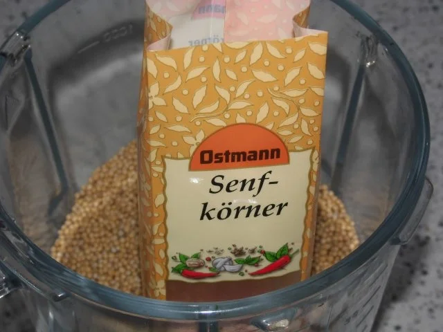 Rezept: Nudelsalat 2014 und Senf aus eigener Herstellung Bild Nr. 4 Nudelsalat 2014 und Senf aus eigener Herstellung - Rezept - Bild Nr. 4