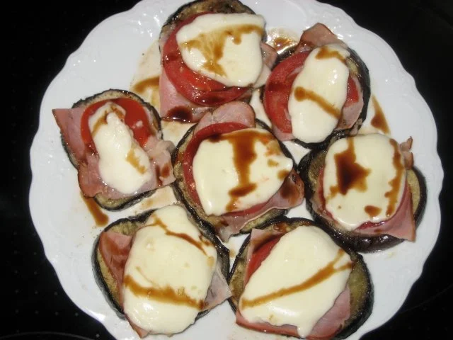 Rezept: Auberginen-Nascherli Bild Nr. 4 Auberginen-Nascherli - Rezept - Bild Nr. 4