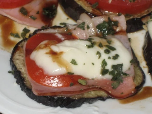 Rezept: Auberginen-Nascherli Bild Nr. 2 Auberginen-Nascherli - Rezept - Bild Nr. 2