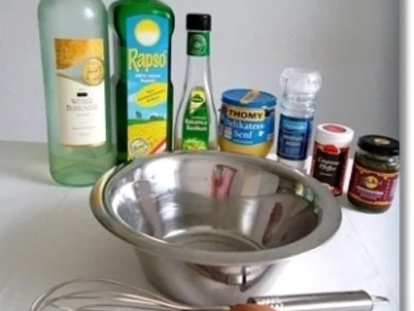 Zweierlei Spargel mit Kräuter Sauce, Drillingen und Lachs-Rose dazu - Rezept - Bild Nr. 12