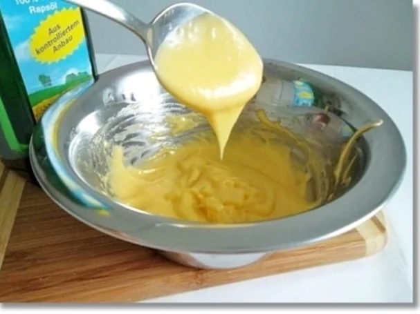 Zweierlei Spargel mit Kräuter Sauce, Drillingen und Lachs-Rose dazu - Rezept - Bild Nr. 14