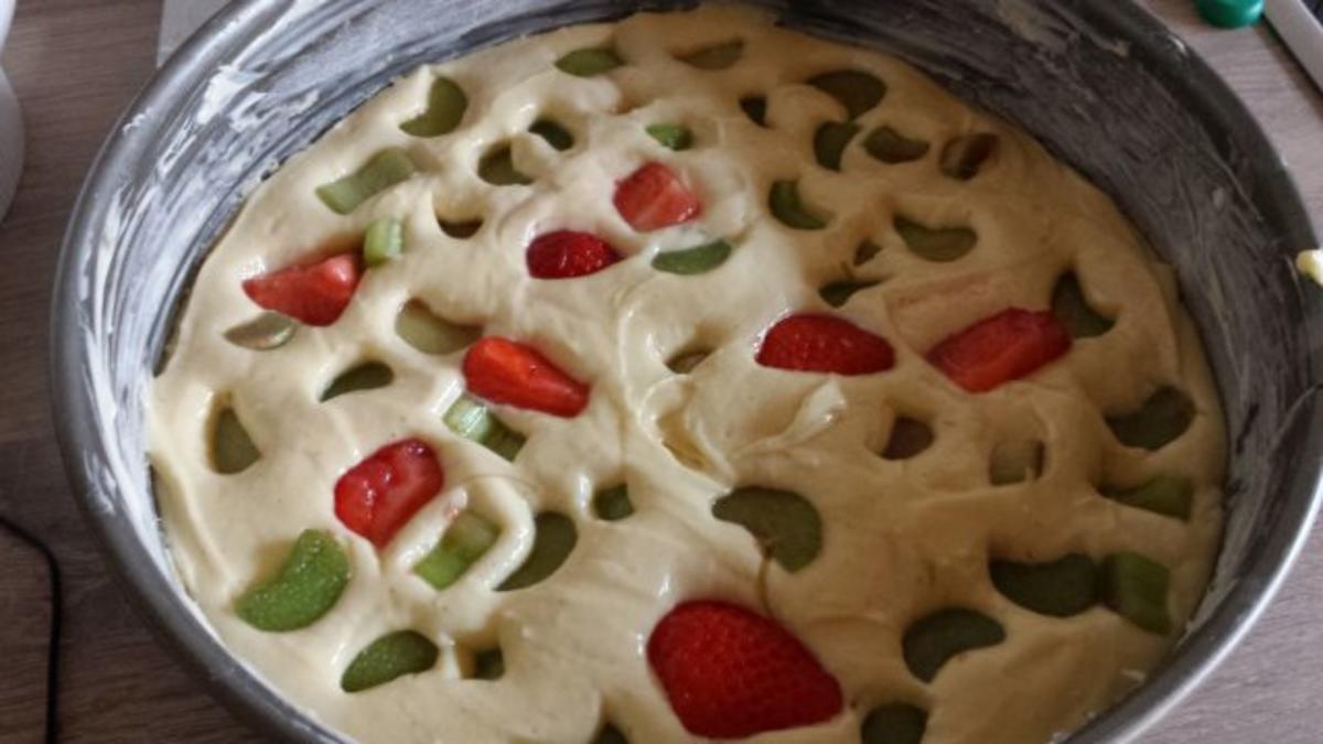 Erdbeer-Rhabarber-Joghurtkuchen - Rezept - Bild Nr. 9