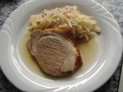 Schweinekrustenbraten mit Krautsalat - Rezept