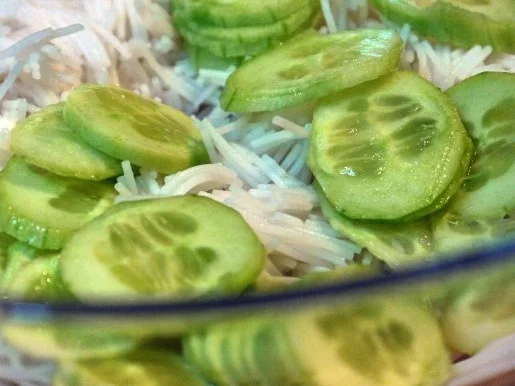 Rezept: Wilder Salat mit frittierten Wachteleiern Bild Nr. 14 Wilder Salat mit frittierten Wachteleiern - Rezept - Bild Nr. 14