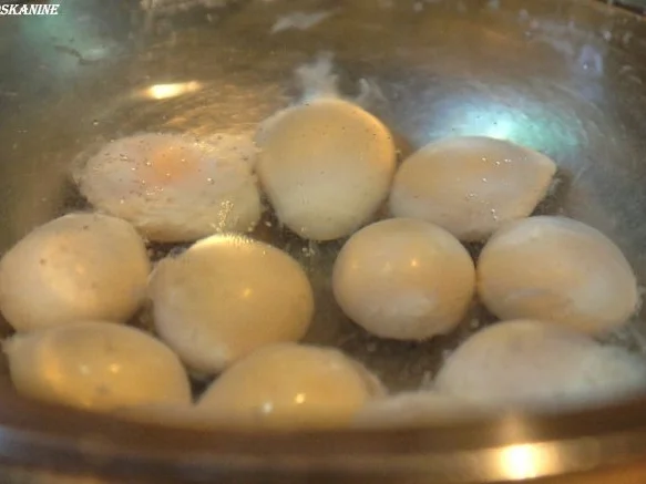 Rezept: Wilder Salat mit frittierten Wachteleiern Bild Nr. 6 Wilder Salat mit frittierten Wachteleiern - Rezept - Bild Nr. 6