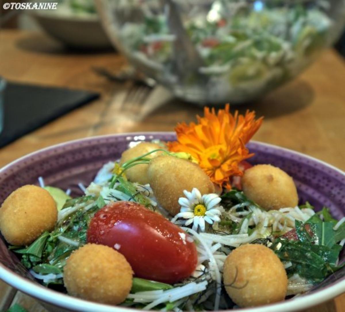 Wilder Salat mit frittierten Wachteleiern - Rezept - Bild Nr. 25