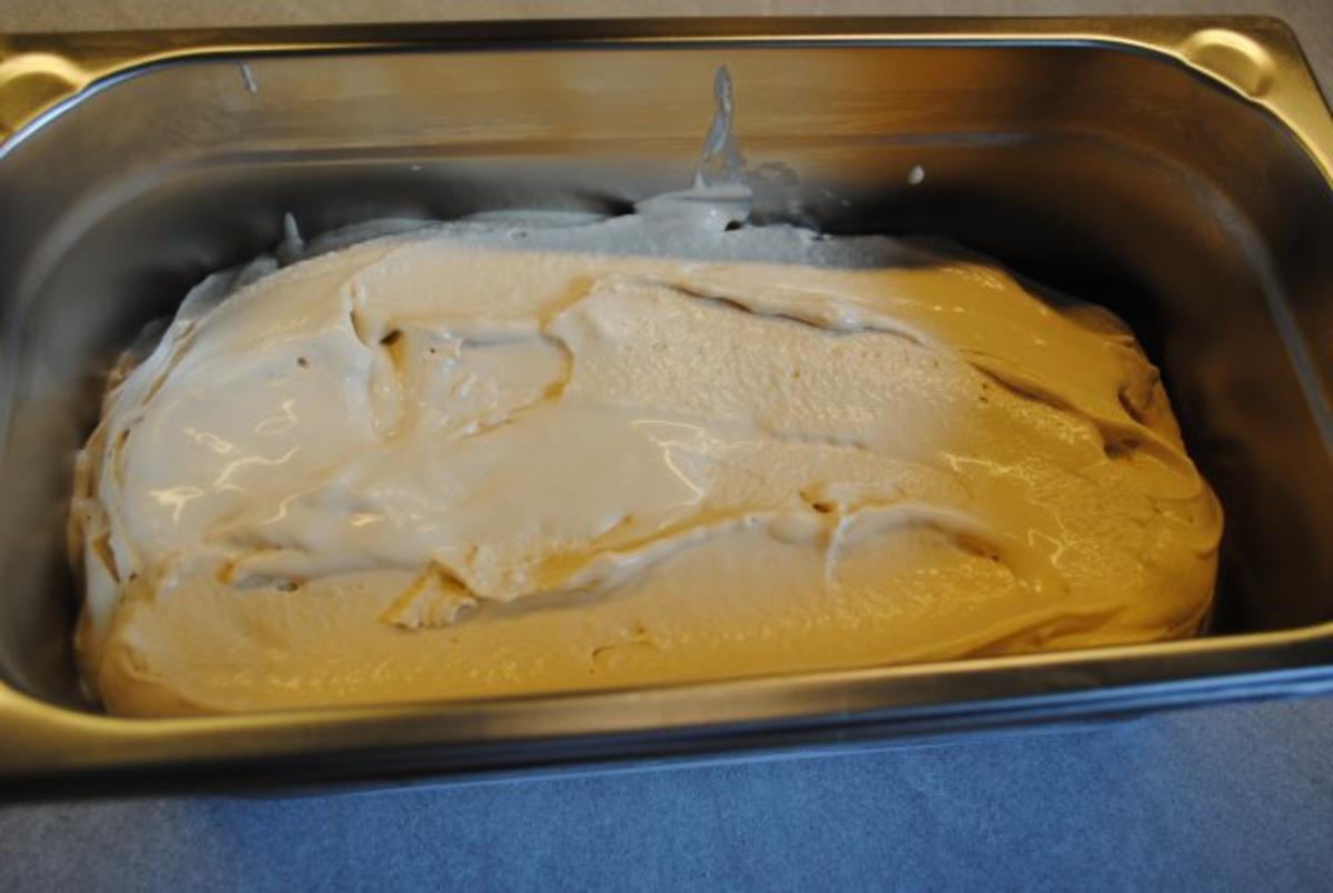 Bilder für Karamell Eiscreme - Rezept