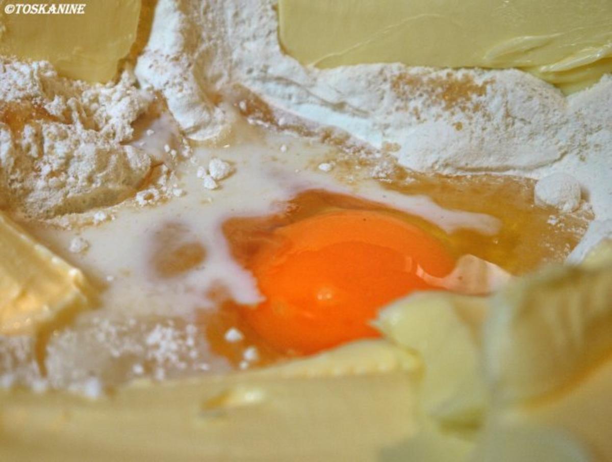 Cremige Rührei-Tartelettes mit Lachs - Rezept - Bild Nr. 2