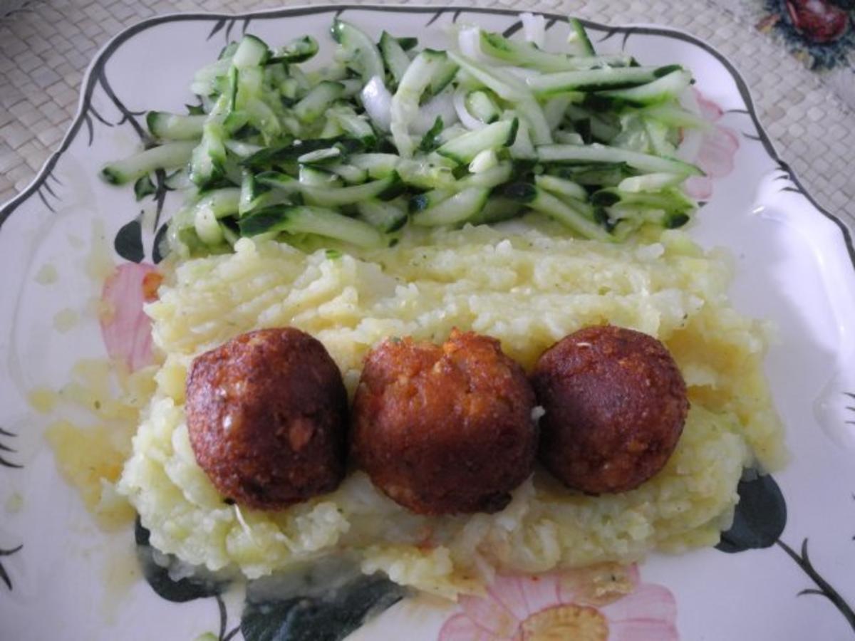 Vegan : Kartoffel Kohlrabi Spargel Stampf mit Tofu Bällchen ...
