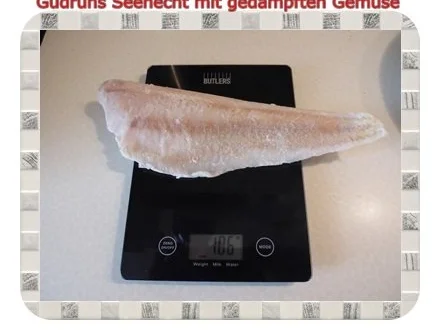 Rezept: Fisch: Seehecht mit gedämpften Gemüse und Tomatensoße Bild Nr. 2 Fisch: Seehecht mit gedämpften Gemüse und Tomatensoße - Rezept - Bild Nr. 2