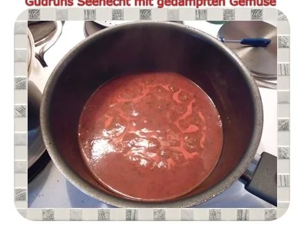 Rezept: Fisch: Seehecht mit gedämpften Gemüse und Tomatensoße Bild Nr. 9 Fisch: Seehecht mit gedämpften Gemüse und Tomatensoße - Rezept - Bild Nr. 9