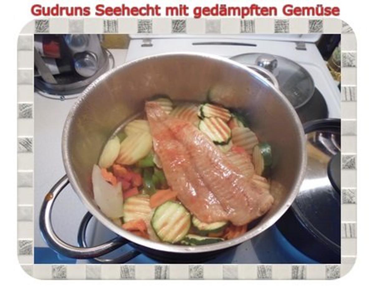 Fisch: Seehecht mit gedämpften Gemüse und Tomatensoße - Rezept - Bild Nr. 10