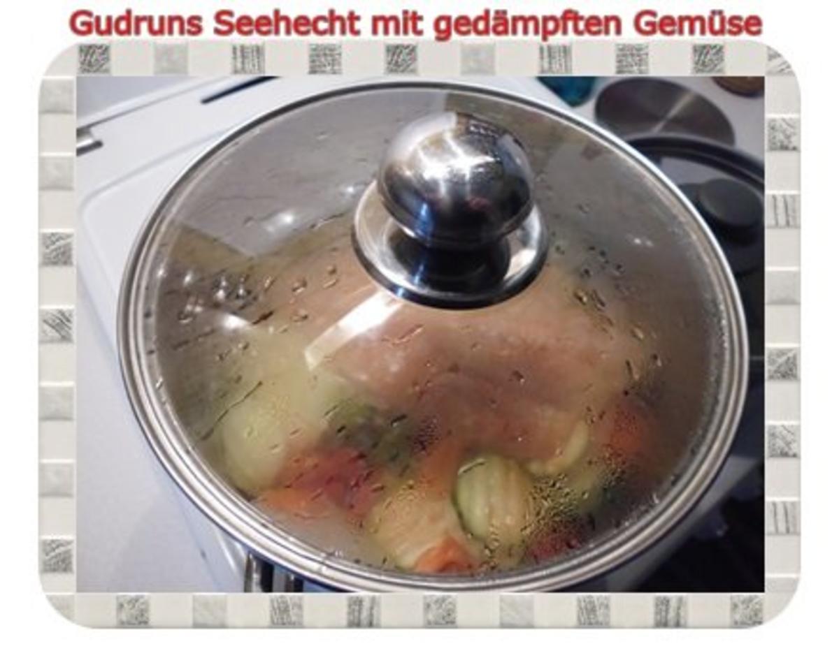 Fisch: Seehecht mit gedämpften Gemüse und Tomatensoße - Rezept - Bild Nr. 11