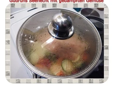 Rezept: Fisch: Seehecht mit gedämpften Gemüse und Tomatensoße Bild Nr. 11 Fisch: Seehecht mit gedämpften Gemüse und Tomatensoße - Rezept - Bild Nr. 11