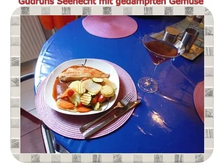 Rezept: Fisch: Seehecht mit gedämpften Gemüse und Tomatensoße Bild Nr. 13 Fisch: Seehecht mit gedämpften Gemüse und Tomatensoße - Rezept - Bild Nr. 13