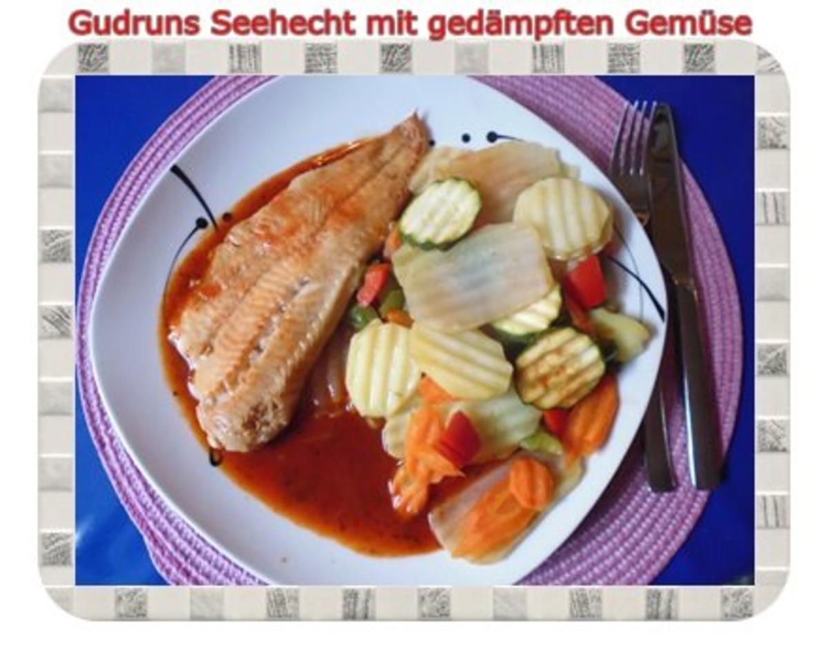 Fisch: Seehecht mit gedämpften Gemüse und Tomatensoße - Rezept
