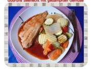 Fisch: Seehecht mit gedämpften Gemüse und Tomatensoße - Rezept