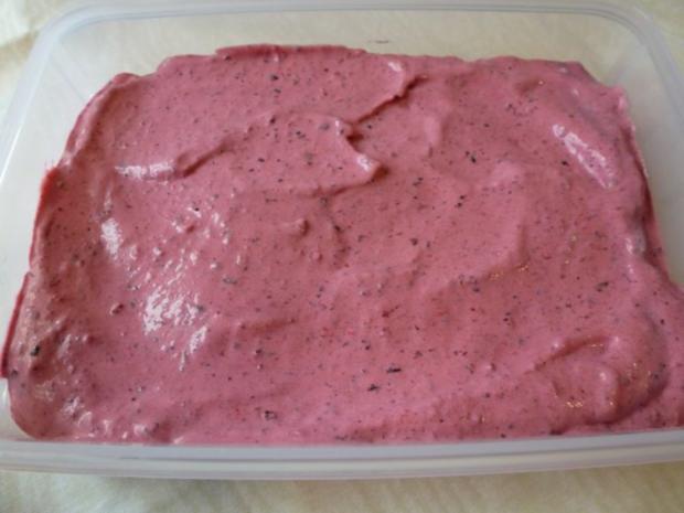 Waldbeeren-Eis - Rezept mit Bild - kochbar.de