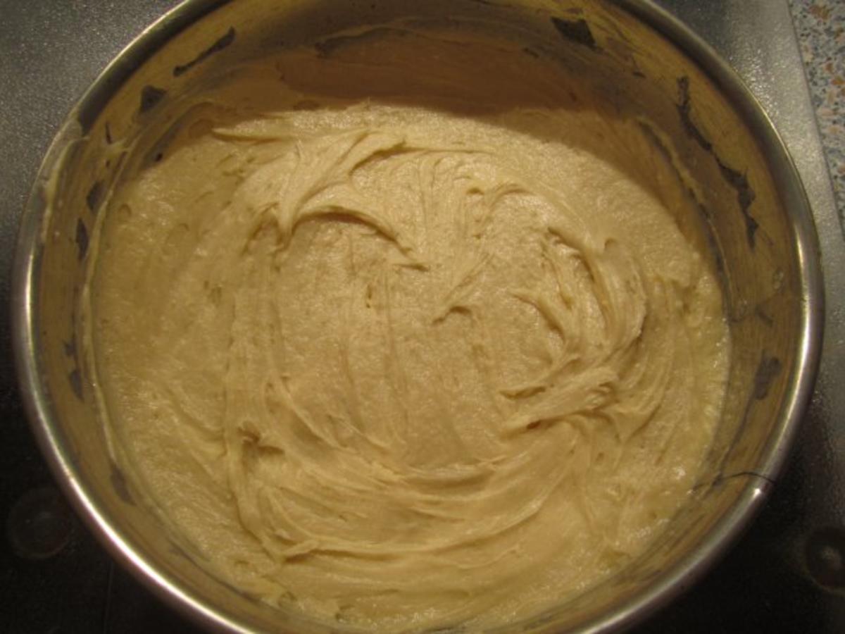 Rhabarberkuchen mit Vanillecreme - Rezept - Bild Nr. 4