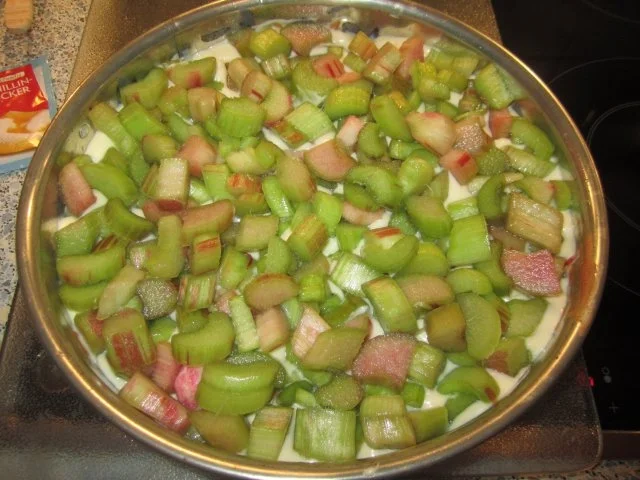 Rhabarberkuchen mit Vanillecreme - Rezept - Bild Nr. 10