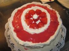Erdbeer- Überraschungs - Torte - Rezept