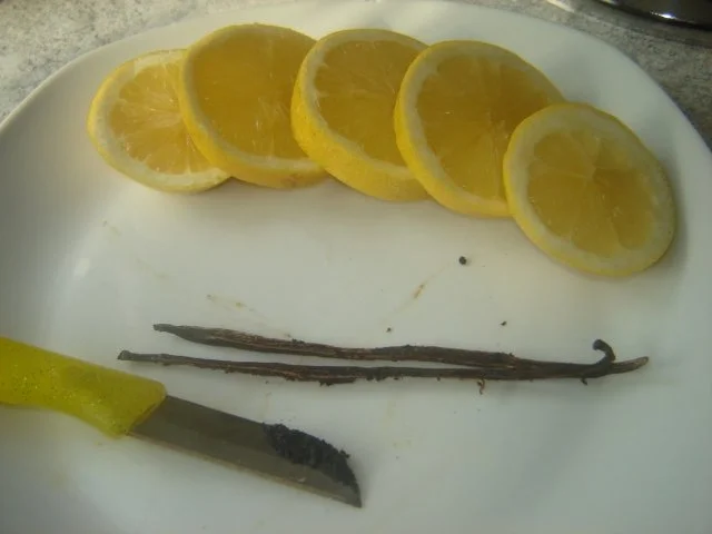 Rezept: Rosensirup Bild Nr. 3 Rosensirup - Rezept - Bild Nr. 3