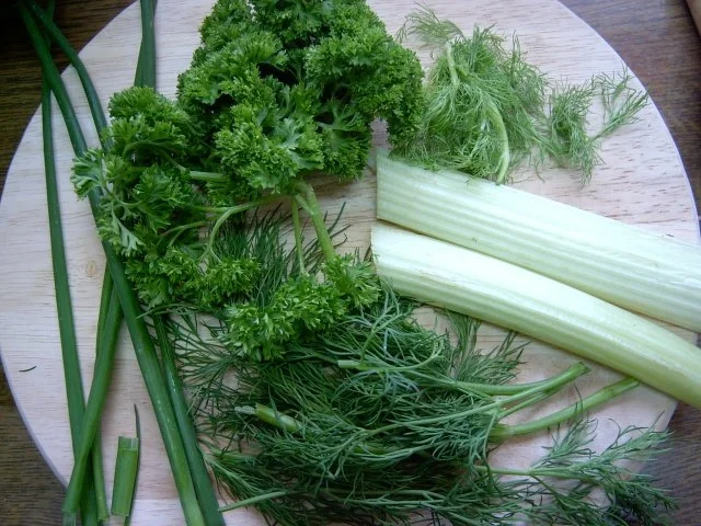 Rezept: Kräuterjoghurt Dressing Bild Nr. 2 Kräuterjoghurt Dressing - Rezept - Bild Nr. 2