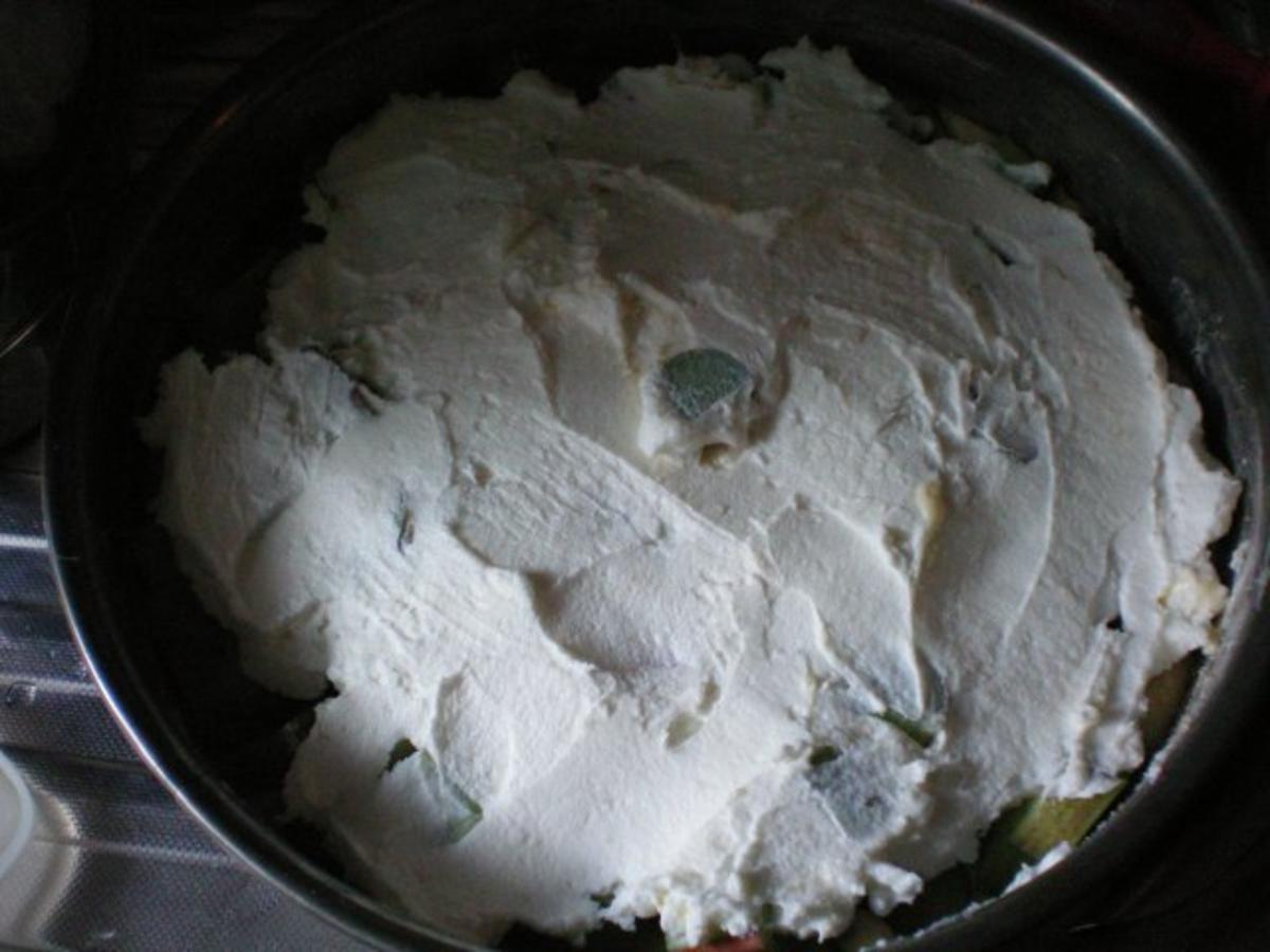 Kuchen: Rhabarberkuchen - ruckzuck - - Rezept - Bild Nr. 7