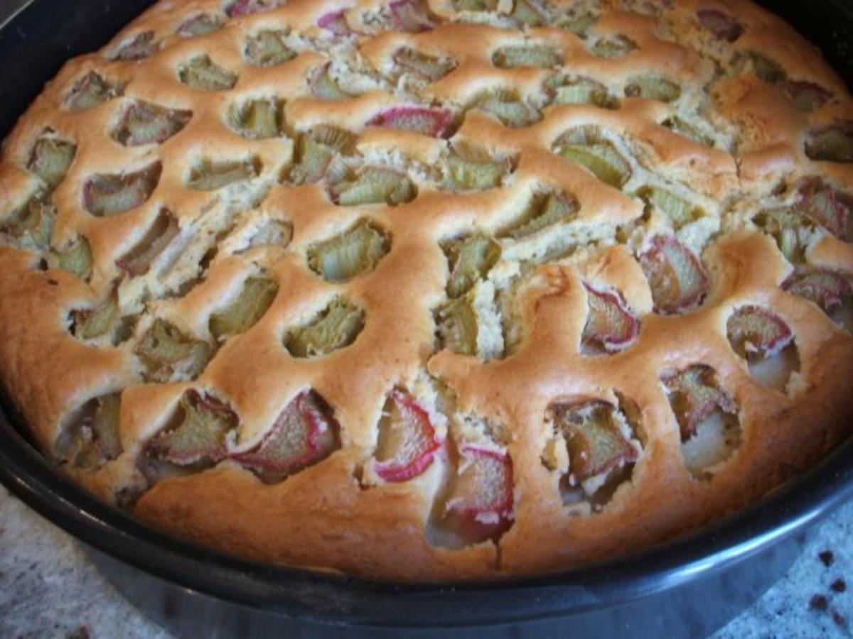 Kuchen: Rhabarberkuchen - ruckzuck - - Rezept - Bild Nr. 12