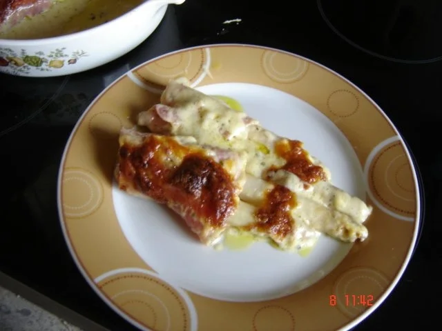 Rezept: Spargel-Schinkenröllchen Bild Nr. 2 Spargel-Schinkenröllchen - Rezept - Bild Nr. 2