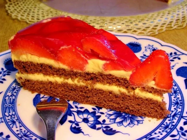 Rezept: Erdbeer-Torte Bild Nr. 5 Erdbeer-Torte - Rezept - Bild Nr. 5