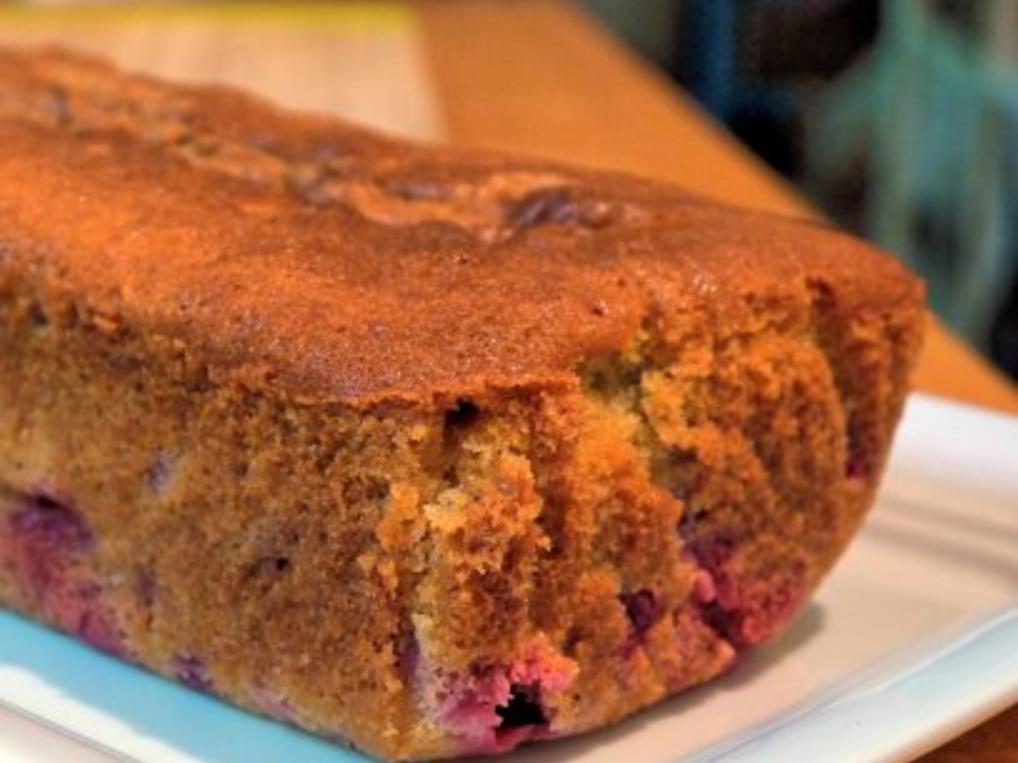 Créme Fraiche Kuchen mit Himbeeren - einfach - 278 kcal/100g