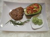 Rezept: Avocado-Erdbeer-Chili Salat und Ministeak Avocado-Erdbeer-Chili Salat und Ministeak - Rezept