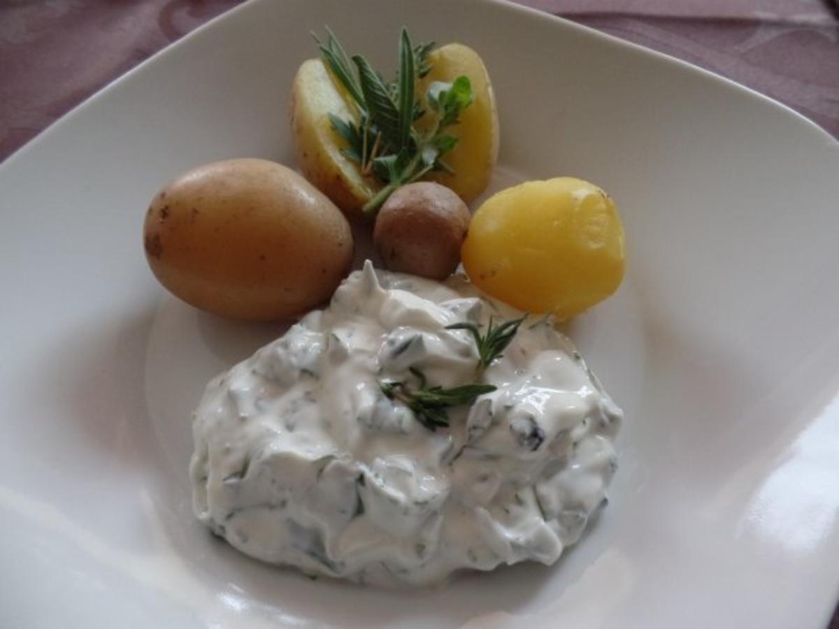 Pellkartoffeln mit Kräuterquark - Rezept - kochbar.de