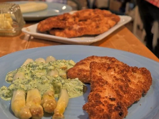 Ofenspargel mit Petersiliensauce und Kokos-Hähnchenschnitzel - Rezept - Bild Nr. 13