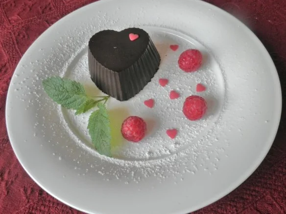 Rezept: Schokoladen - Herzen mit Himbeer - Mousse - Füllung ... Bild Nr. 9 Schokoladen - Herzen mit Himbeer - Mousse - Füllung ... - Rezept - Bild Nr. 9