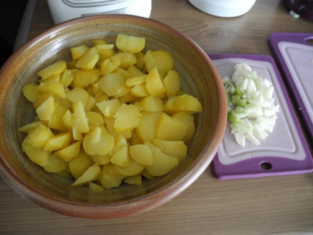 Zwiebel - Seitan  mit schwäbischem warmen Kartoffelsalat - Rezept - Bild Nr. 7