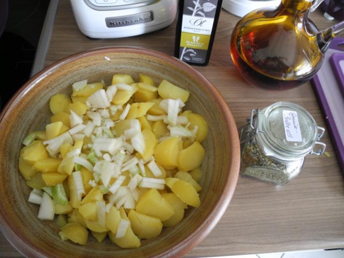 Zwiebel - Seitan  mit schwäbischem warmen Kartoffelsalat - Rezept - Bild Nr. 8