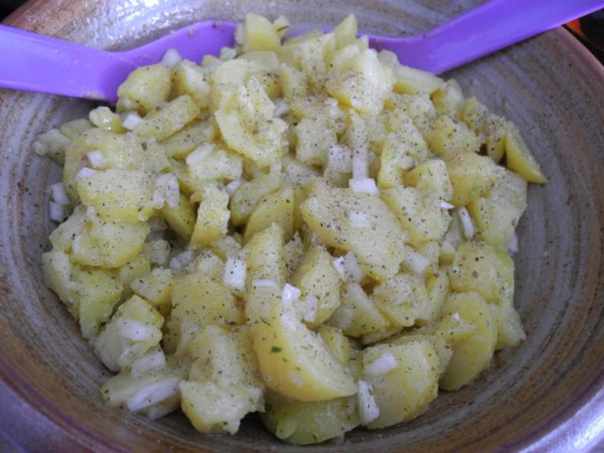Zwiebel - Seitan  mit schwäbischem warmen Kartoffelsalat - Rezept - Bild Nr. 11