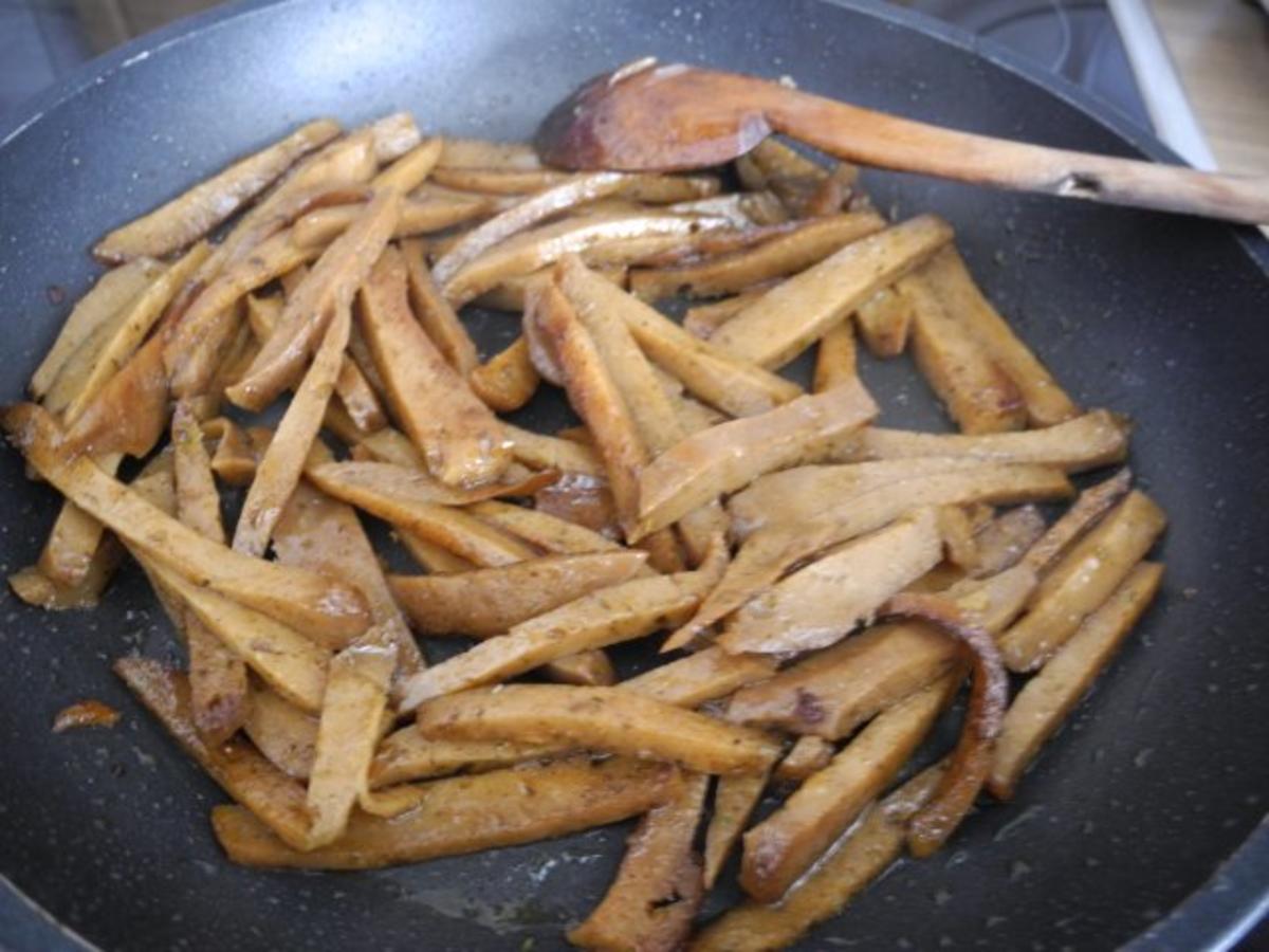 Zwiebel - Seitan  mit schwäbischem warmen Kartoffelsalat - Rezept - Bild Nr. 14