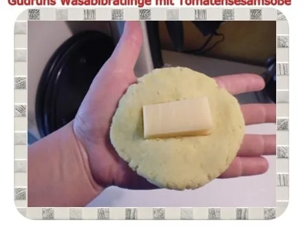 Kartoffeln: Wasabi-Bratlinge mit Tomaten-Sesamsoße - Rezept - Bild Nr. 4