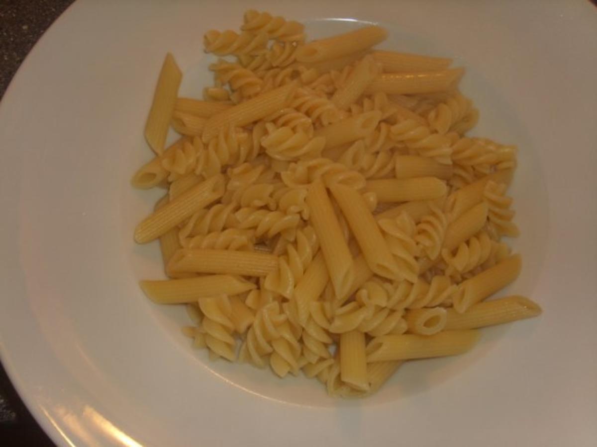 Feurige Nudeln - Rezept - Bild Nr. 3